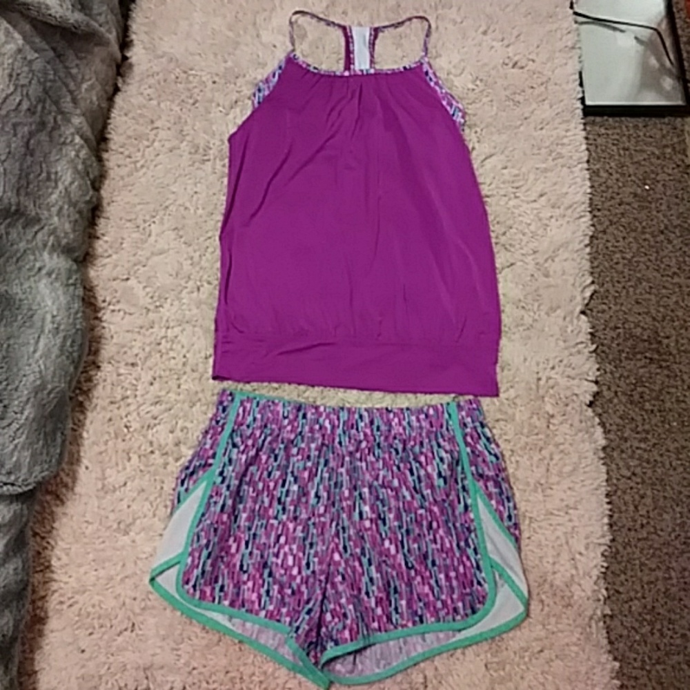 Womens Xersion 2 piece outfit.